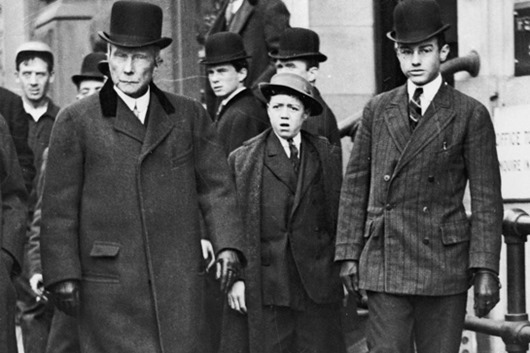 JOHN D. ROCKEFELLER KING OF WALL STREET JOHN D. ROCKEFELLER KING OF WALL STREET