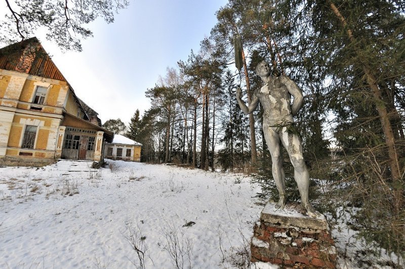 Заброшенные усадьбы России. Часть 2 (25 фото) Заброшенные усадьбы России. Часть 2 (25 фото)