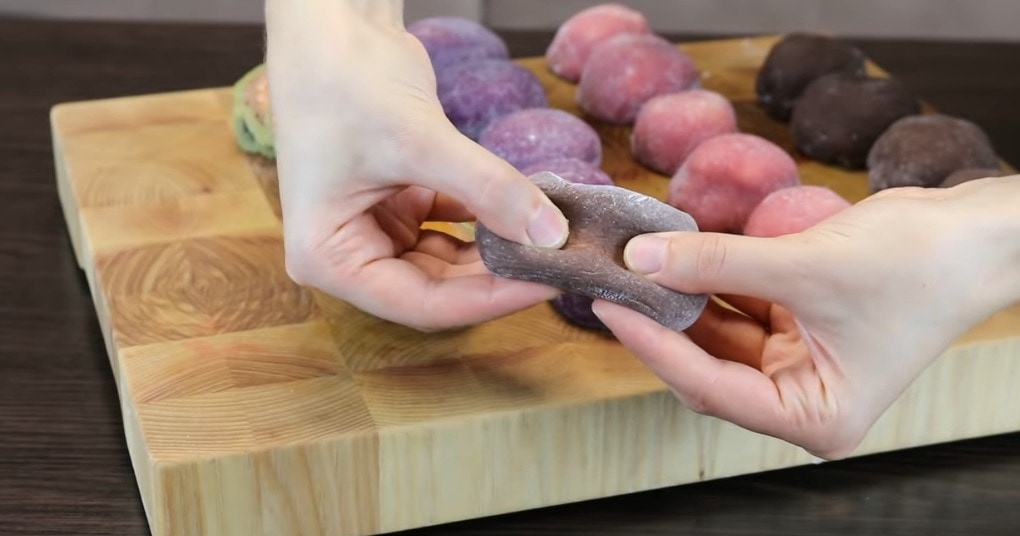 Яркий, вкусный и очень необычный японский десерт. Такого вы точно не пробовали Яркий, вкусный и очень необычный японский десерт. Такого вы точно не пробовали