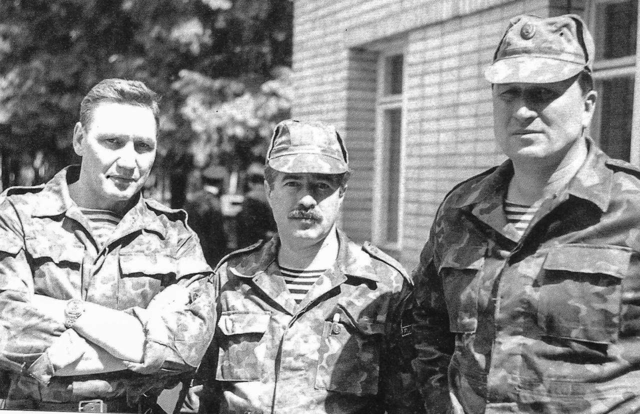 С Анатолием Савельевым и Александром Репиным в Будённовске. Лето 1995 года