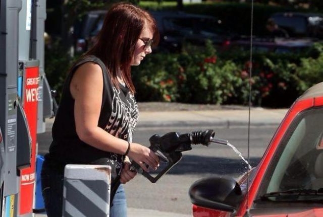 womens and cars-1