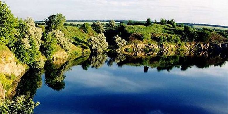 Тайна алжирского Чернильного озера Тайна алжирского Чернильного озера
