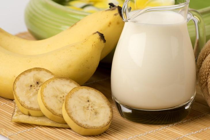 Банан подходит для решения проблем жирной кожи maska-iz-banana-dlya-lica-v-domashnix-usloviyax_ (2)