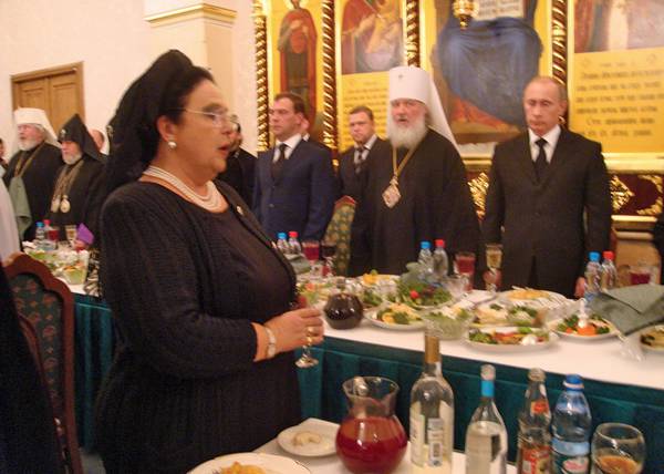 С возвращением, белая армия, черный барон?.. С возвращением, белая армия, черный барон?..