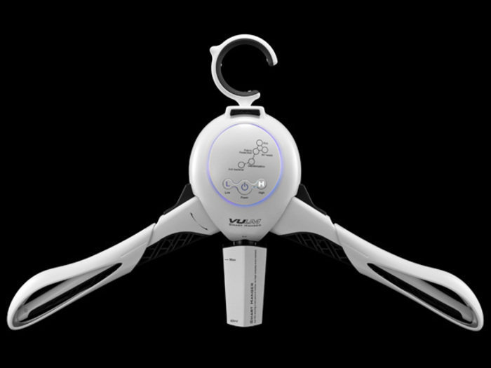 Вешалка с функцией химчистки Smart. Вешалка с функцией химчистки Smart.