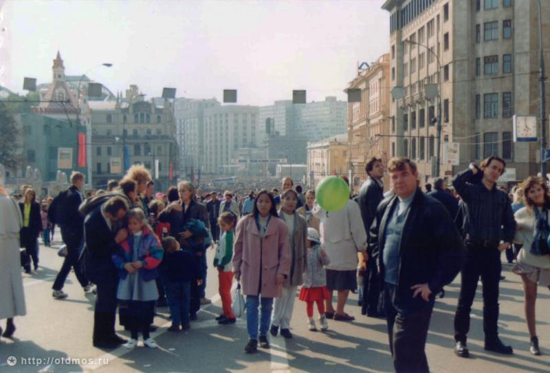 Москва 90–х Какой была Москва в 90-е годы