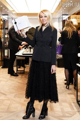 Звезды собрались на открытии Maison Christian Dior в ГУМе Звезды собрались на открытии Maison Christian Dior в ГУМе