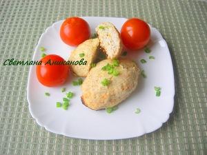 Фото к рецепту: Куриные котлеты с квашеной капустой, запеченные в духовке Фото к рецепту: Куриные котлеты с квашеной капустой, запеченные в духовке