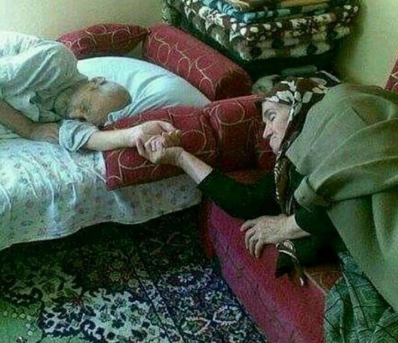 Ну, вот и все, —вздохнув, старушка, сказала деду, — Видно срок… Ну, вот и все, —вздохнув, старушка, сказала деду, — Видно срок…