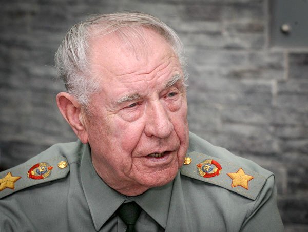 Маршал Язов о чудовищной лжи и правде о Сталине Маршал Язов о чудовищной лжи и правде о Сталине