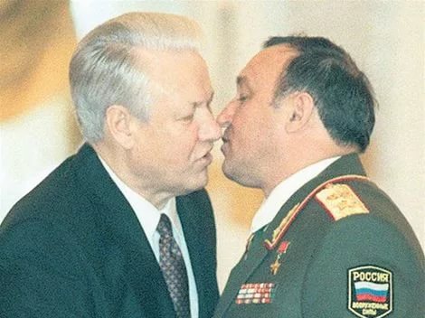 Как «лучший» министр обороны боролся с советским наследием Как «лучший» министр обороны боролся с советским наследием