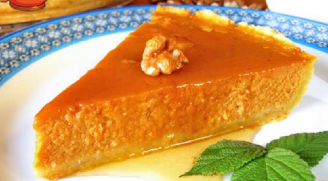 Вкуснейший тыквенный пирог с медом и орехами Вкуснейший тыквенный пирог с медом и орехами