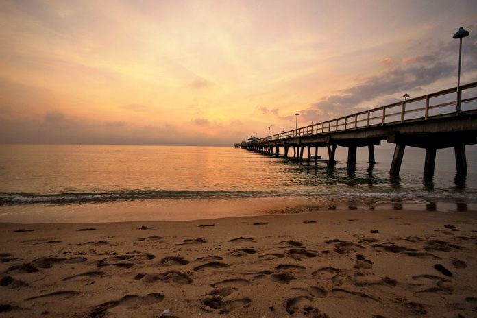 beach-992203_960_720 Он, наконец, пошел на свидание с девушкой, от которой был без ума.