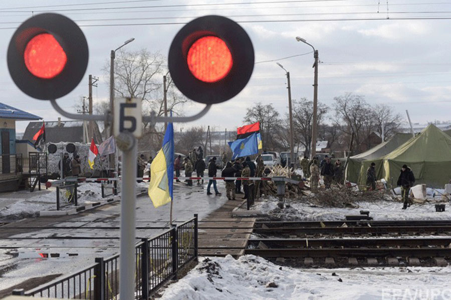 Депутат «БПП» призвал прекратить блокаду Донбасса под страхом санкций Путина