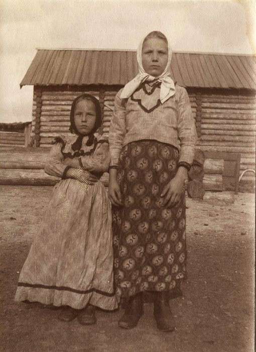Русские женщины в деревнях. Вот как они жили
