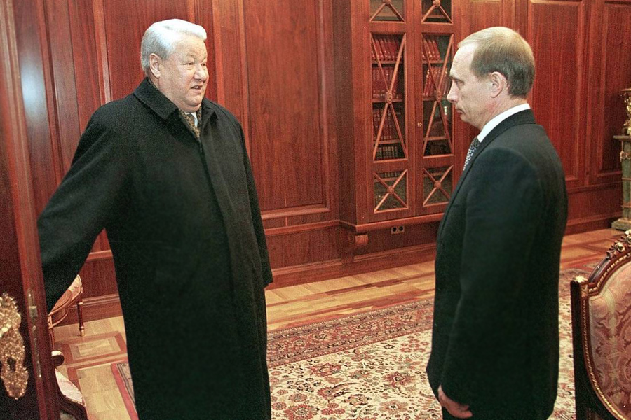 Yeltsin-Purin-Out Yeltsin-Purin-Out
