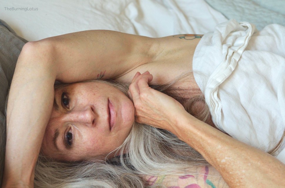 56-летняя женщина разделась и доказала, что возраст не помеха сексуальности — фото 56-летняя женщина разделась и доказала, что возраст не помеха сексуальности — фото