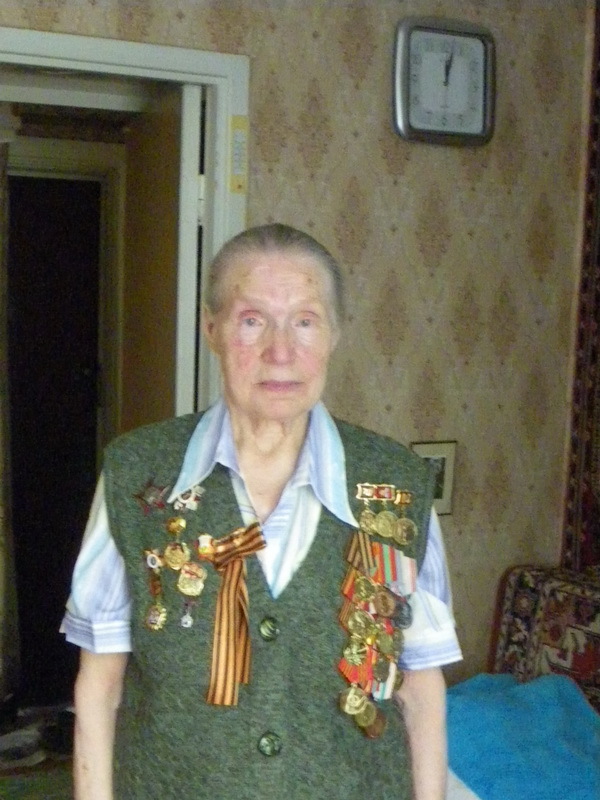 Вера Павловна Кретинина (Веденина) — санинструктор 81-го гвардейского полка, 13 февраля 1943 года спасшая жизнь Зиновию Гердту. Фотография Н. Аничикина, 2012 год. Фото предоставлено автором снимка - Война Зиновия Гердта | Warspot.ru