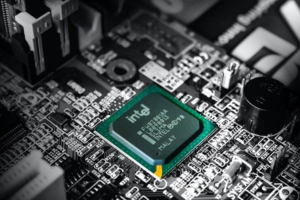 Intel проведет IPO бизнеса по производству программируемых микросхем Intel проведет IPO бизнеса по производству программируемых микросхем