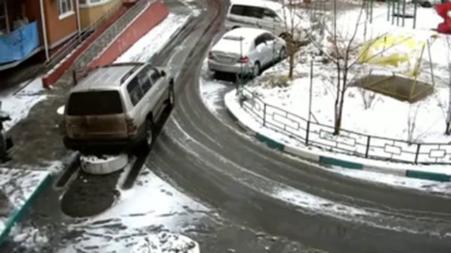 Водитель и клумба Водитель и клумба