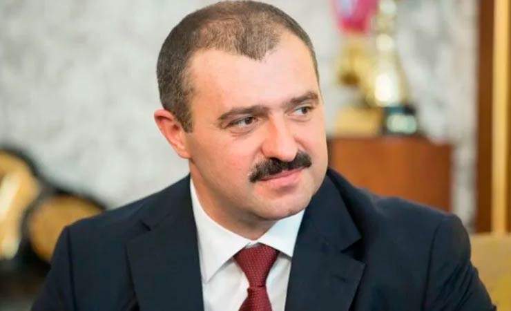 Знакомьтесь: олигархия и "Семья" Лукашенко
