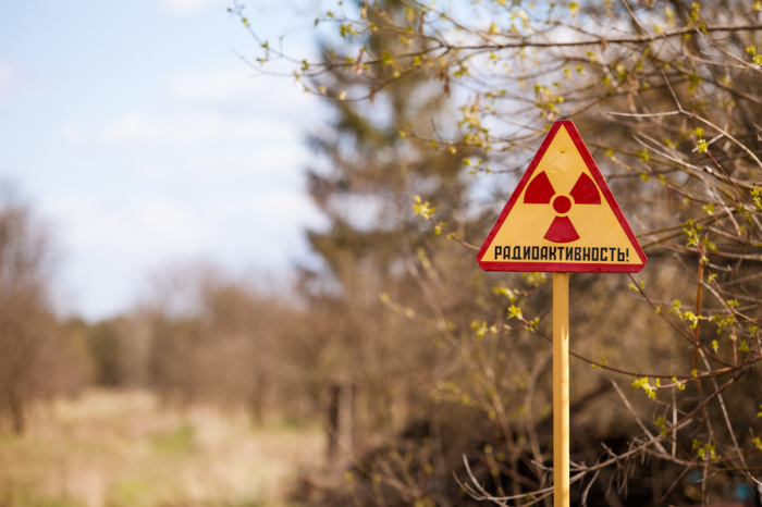 Чернобыльская зона радиационного заражения до сих пор привлекает любителей острых ощущений. | Фото: novayagazeta.ru. 7 самых страшных мест Украины, посетить которые решаются далеко не все туристы