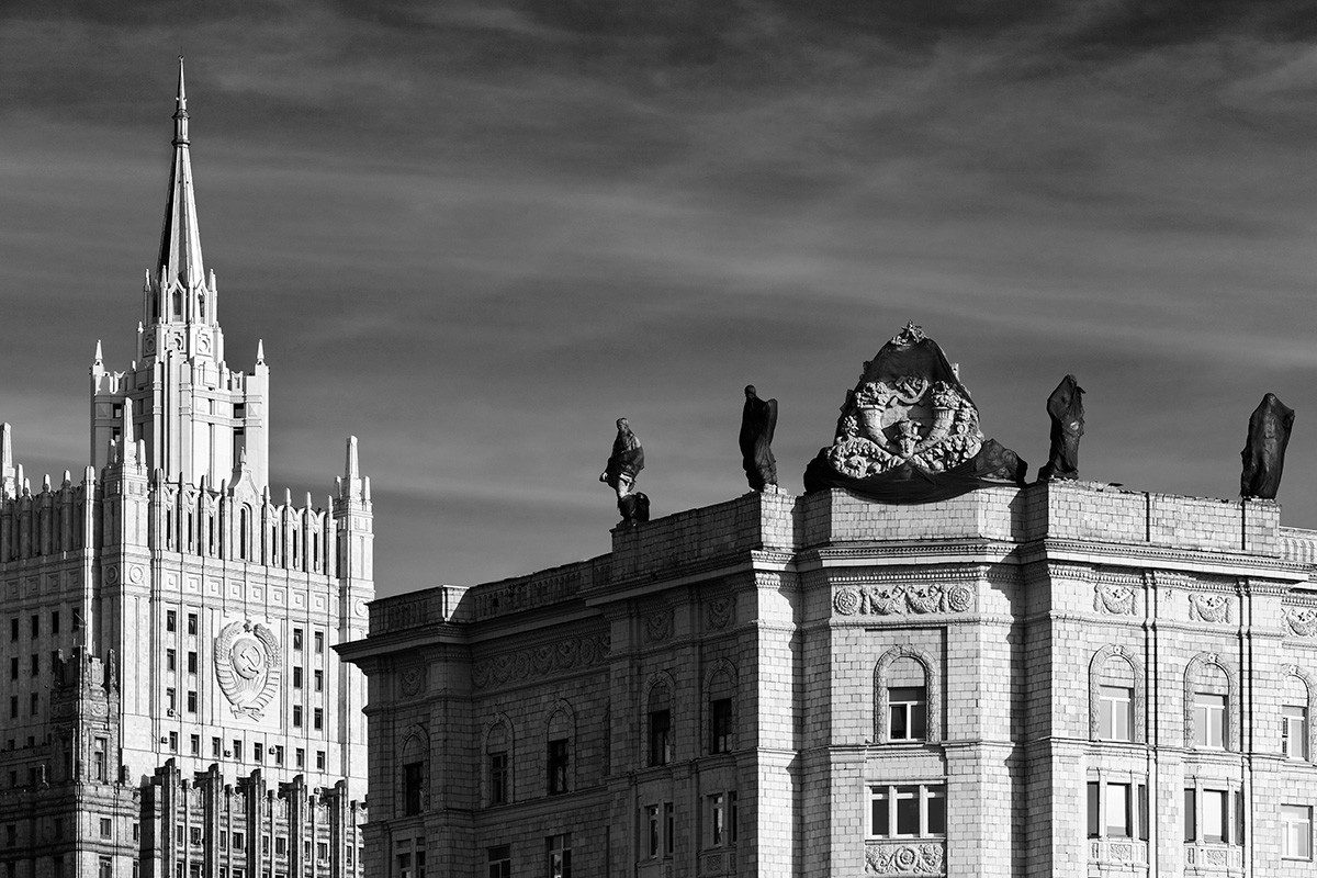 Архитектурные шедевры сталинского ампира в деталях (ФОТО)