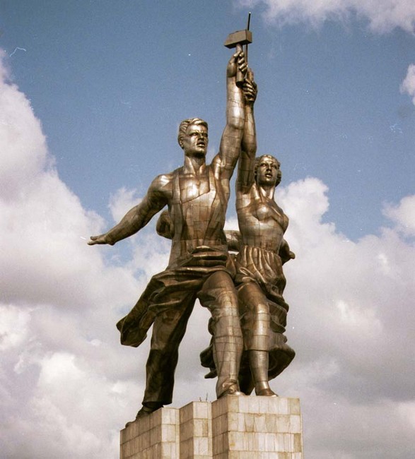 Рабочий и колхозница, Вера Мухина Рабочий и колхозница, Вера Мухина