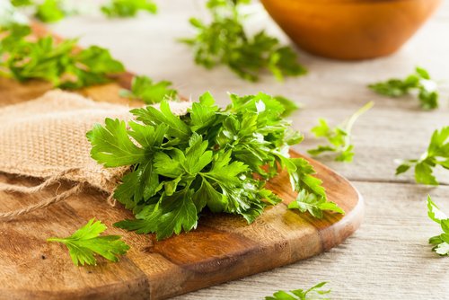 Петрушка и мимические морщины