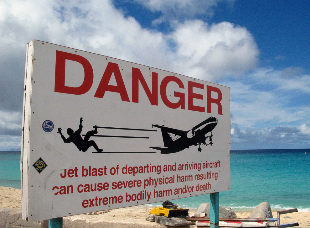 Maho Beach — один из самых необычных пляжей в мире