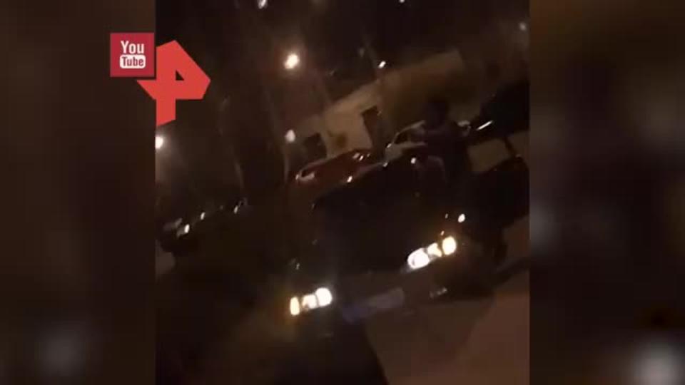 Видео: на водителя скорой напали в Воронеже из-за дорожного конфликта
