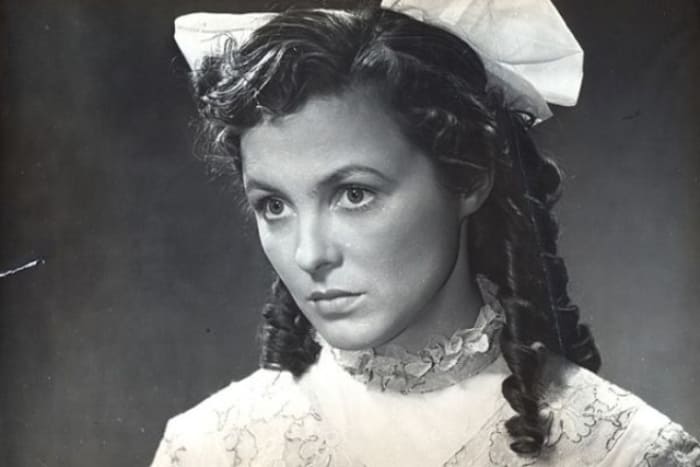 Вия Артмане в фильме *За лебединой стаей облаков*, 1956 | Фото: kino-teatr.ru Вия Артмане в фильме *За лебединой стаей облаков*, 1956 | Фото: kino-teatr.ru