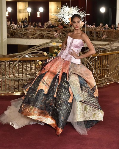12 лучших образов шоу Dolce&Gabbana Alta Moda 2018