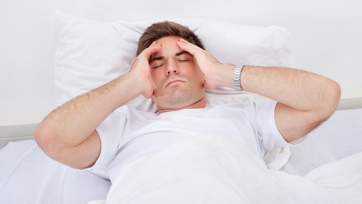 Усталость после полноценного сна связали с серьезными заболеваниями