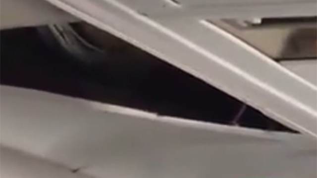 Видео: салон самолета начал 