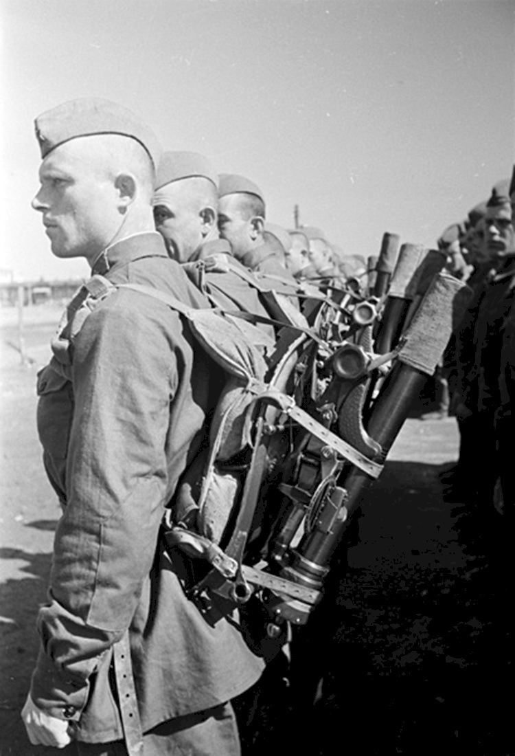 70 лет назад. Фотографии в первые месяцы Великой Отечественной войны