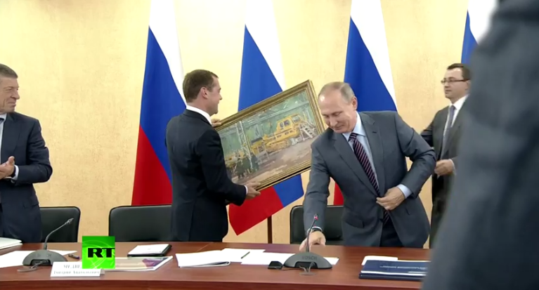Поздравить по телефону с днем рождения путин Поздравить по телефону с днем рождения путин