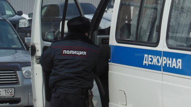 Дворник обнаружил тело женщины в сумке в Москве