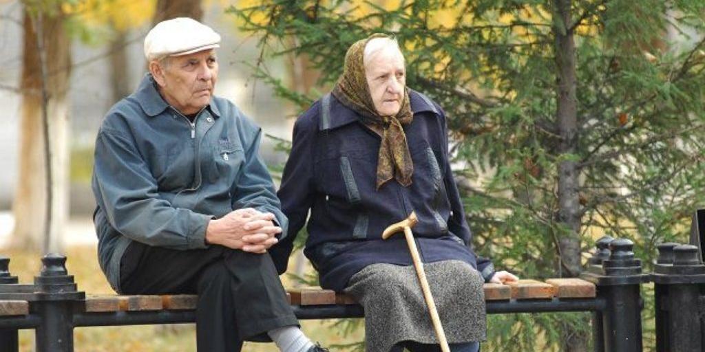Двое из пяти мужчин считают дискриминацией выход на пенсию позже женщин