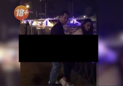 Адвокат пояснил, что может грозить девушке после видео с сексом на набережной в Москве