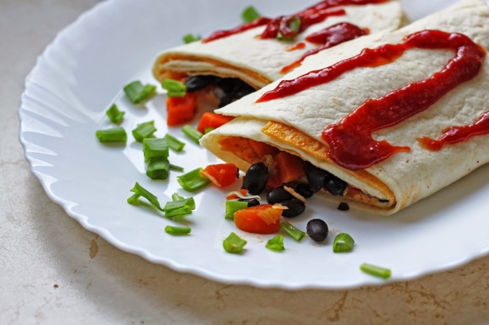 Очень сытный и вкусный буррито. \ Фото: mapasfactory.blogspot.com. 5 бюджетных блюд, которые придутся по вкусу и ребенку, и взрослому