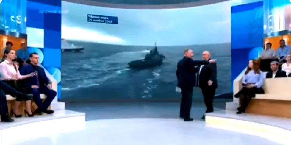 «Все, хватит, пан Зигмунд, закройте рот!»: У ведущего Первого канала лопнуло терпение после речи польского эксперта «Все, хватит, пан Зигмунд, закройте рот!»: У ведущего Первого канала лопнуло терпение после речи польского эксперта
