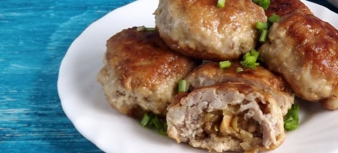 Зразы с грибами из фарша в духовке
