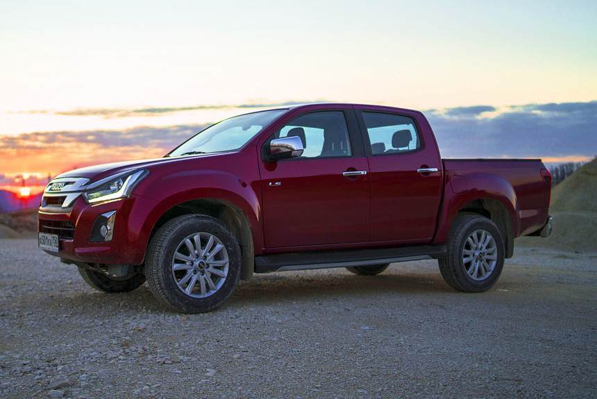 Обновленный пикап Isuzu D-Max в России - все цены и комплектации Обновленный пикап Isuzu D-Max в России - все цены и комплектации