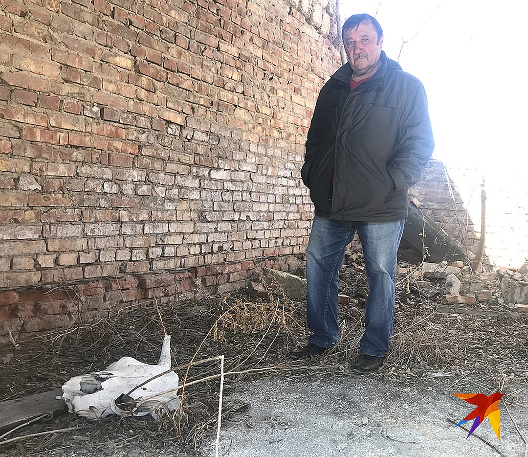 По словам Павлова, только кажется, что деревня у капиталиста умирает сама. Фото: Владимир ВОРСОБИН