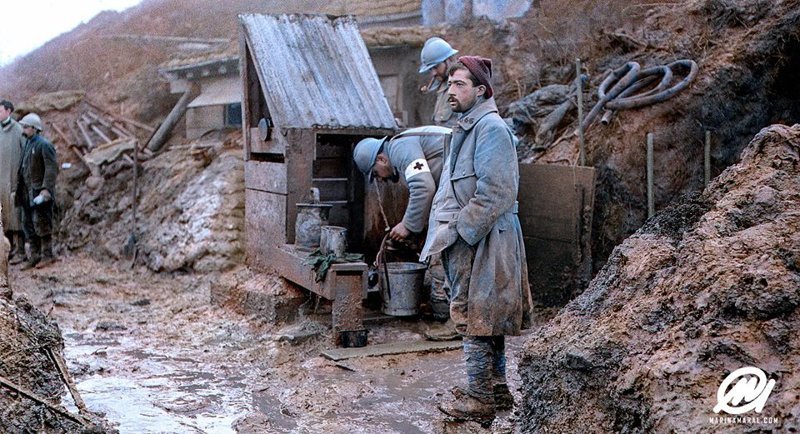 Грязь и окопы Грязь и окопы война, люди., первая мировая