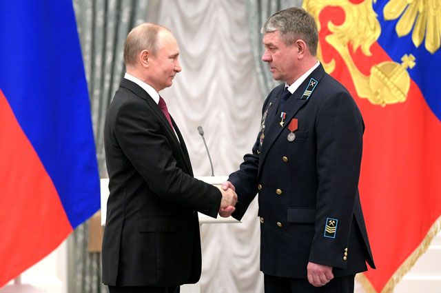 Высокая оценка. Бригадир шахты СУЭК-Кузбасс стал Героем Труда России