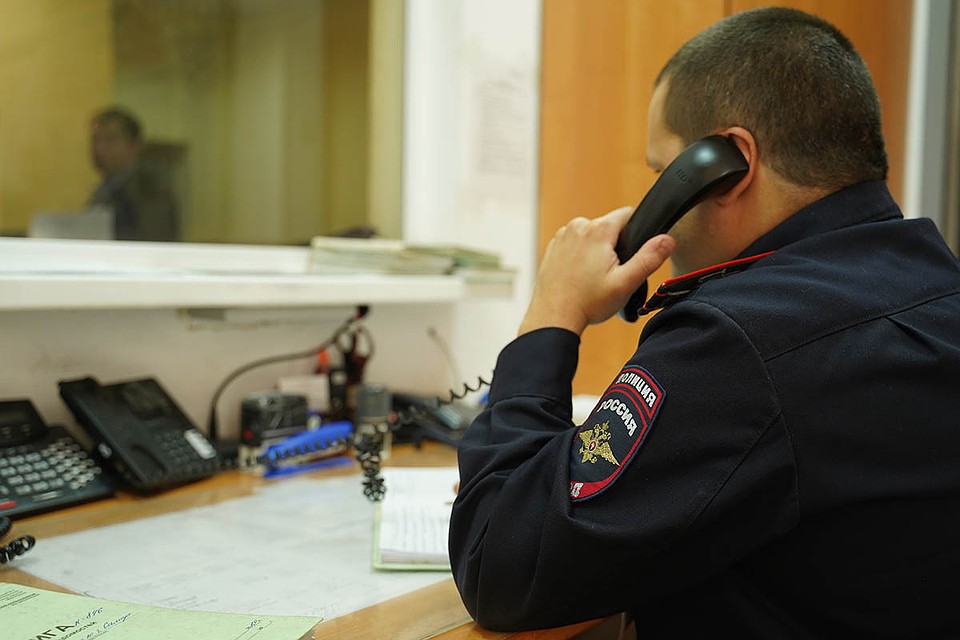 Восьмиклассницу из московской школы на коленях заставили просить прощения