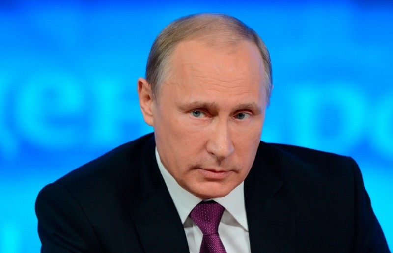 Путин подписал закон о меценатах