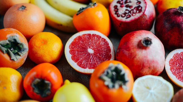 Биолог рассказал о самых полезных фруктах в феврале